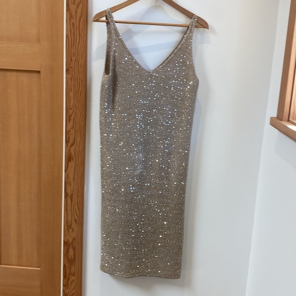 🆕 Vero Moda Leilani Knit V Neck Dress - Picture 5 of 7